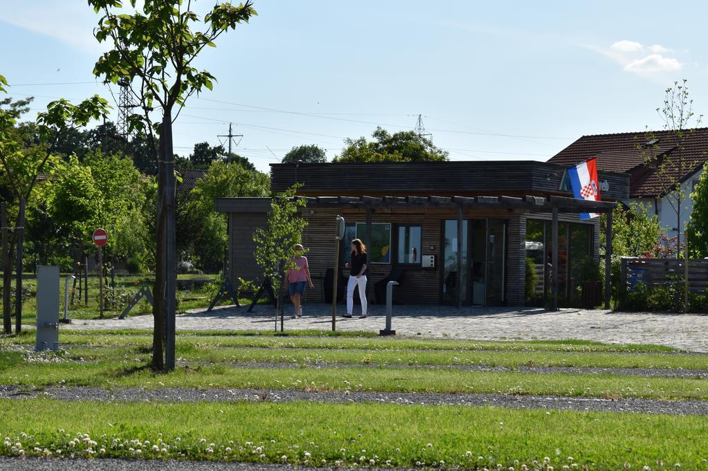 Zagreb Camp Bungalows Rakitje Екстер'єр фото